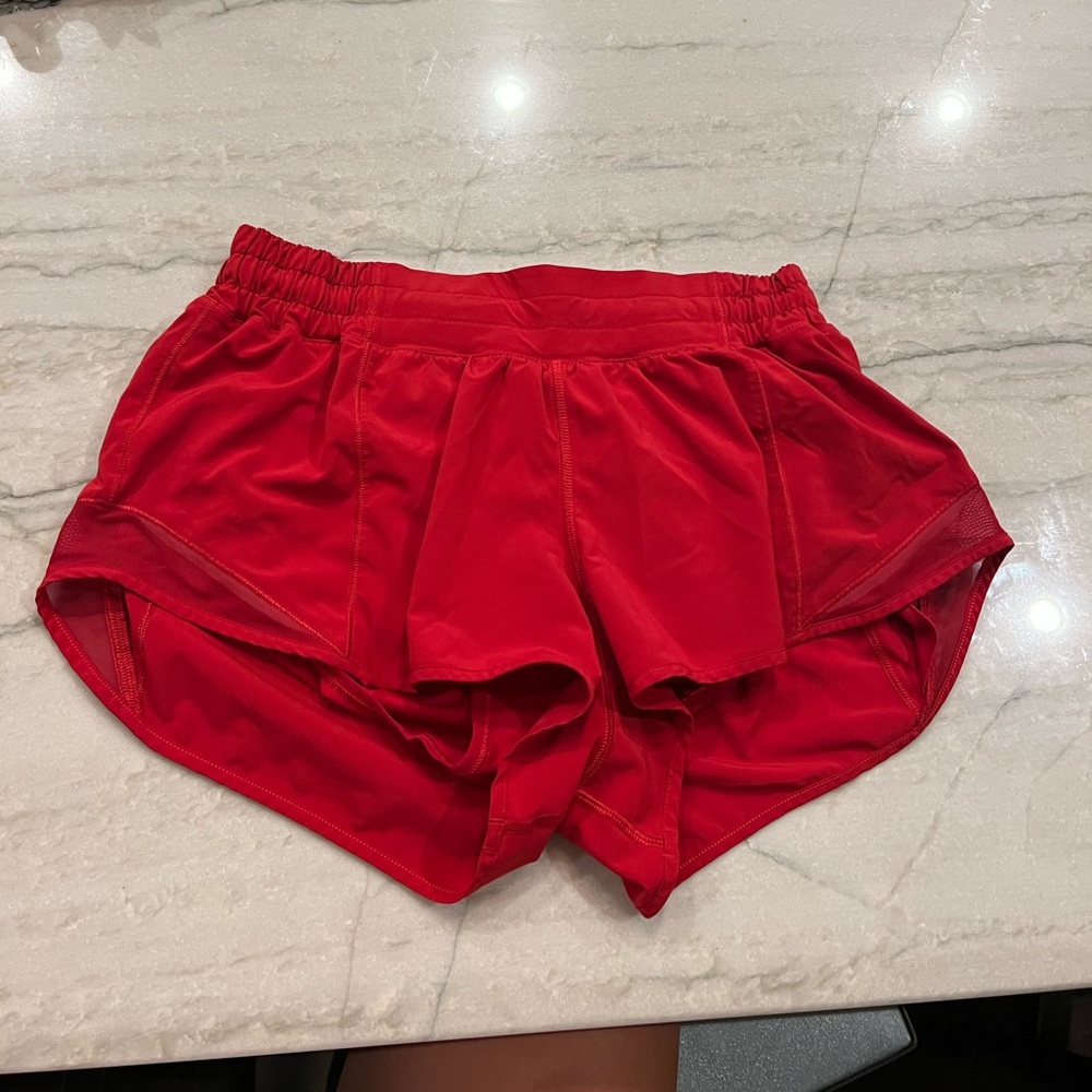 hotty hot low-rise lined short 2.5” size 8